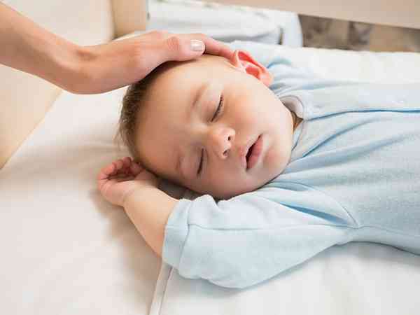 睡蒙稷床垫对婴儿影响较大，这类凉席四大危害要了解