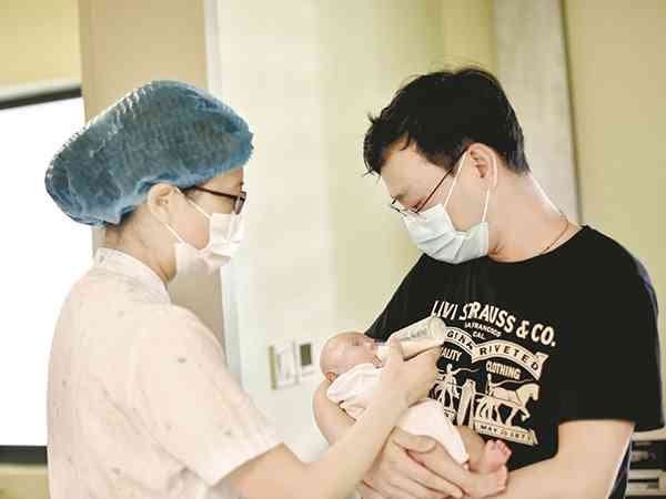 东北首例试管婴儿是翁宁做的，附第一例宝宝诞生医院介绍