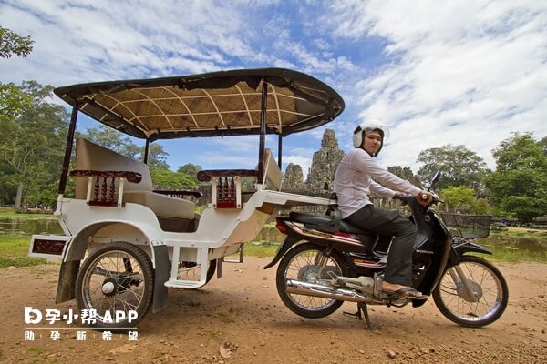 柬埔寨主要交通工具-TUK