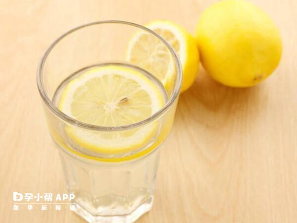 试管移植后可适当饮用一些柠檬水