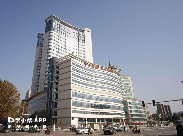 武汉大学人民医院是一所三甲综合医院