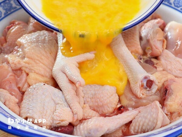 鸡肉中含有大量蛋白质