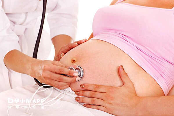女性在备孕和妊娠期需要补充营养
