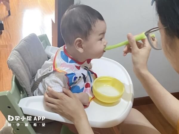 宝宝可以吃高铁米粉