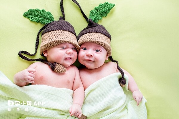 同卵双胎几率为二百五十分之一