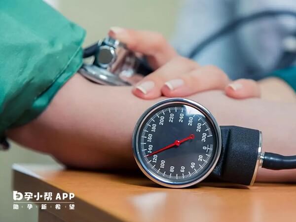 高龄生子容易患高血压