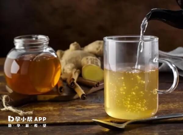 喝蜂蜜水能缓解喉咙痛
