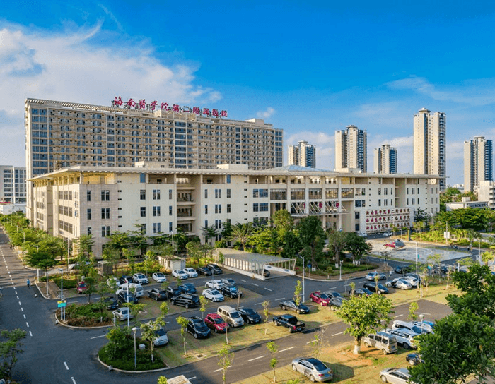 海南医学院第二附属医院大楼